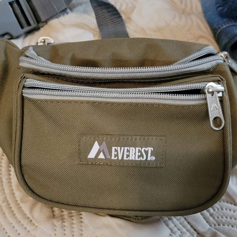 Fanny pack